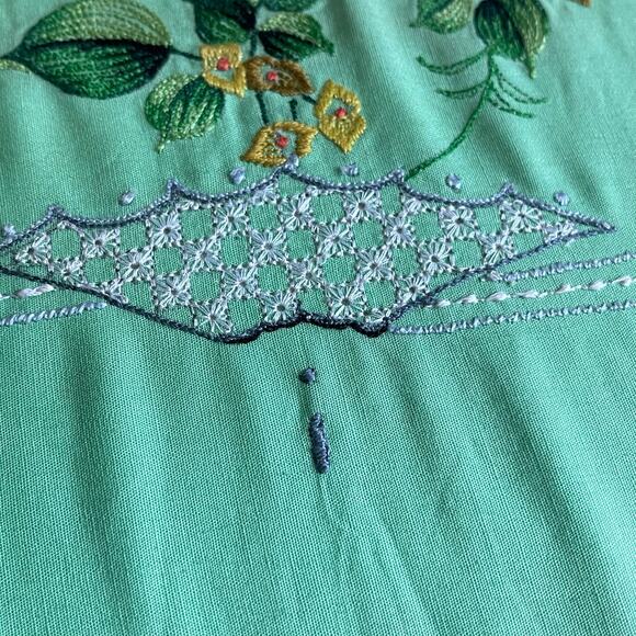 Vtg MCM Embroidered Green Silk Rose Koi Pond Lace Set Of Two Pillowcases Shams - Picture 6 of 12